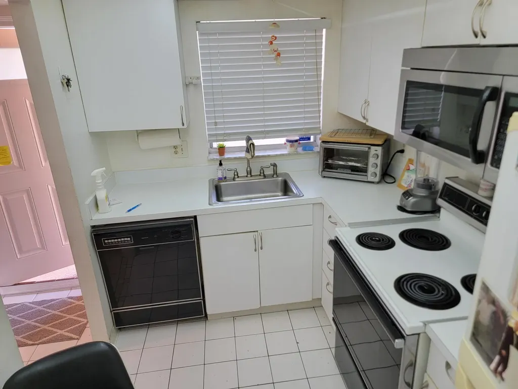 8950 Sunrise Lakes Boulevard Sunrise FL 33322