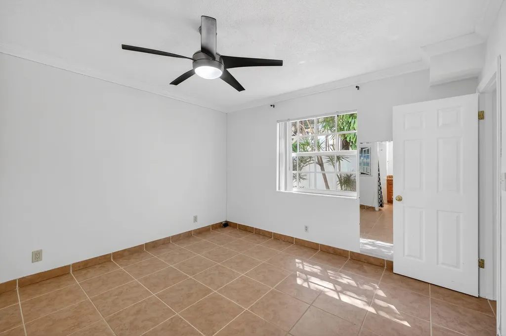2424 SE 17th Causeway Fort Lauderdale FL 33316