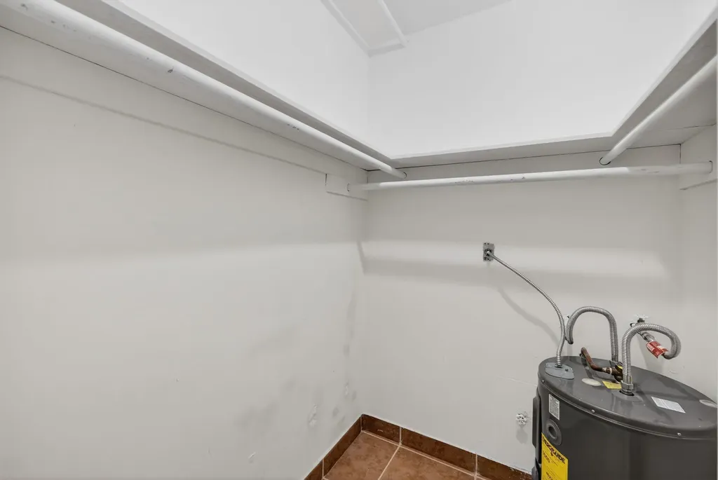 2424 SE 17th Causeway Fort Lauderdale FL 33316