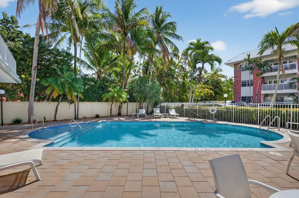 2424 SE 17th Causeway Fort Lauderdale FL 33316