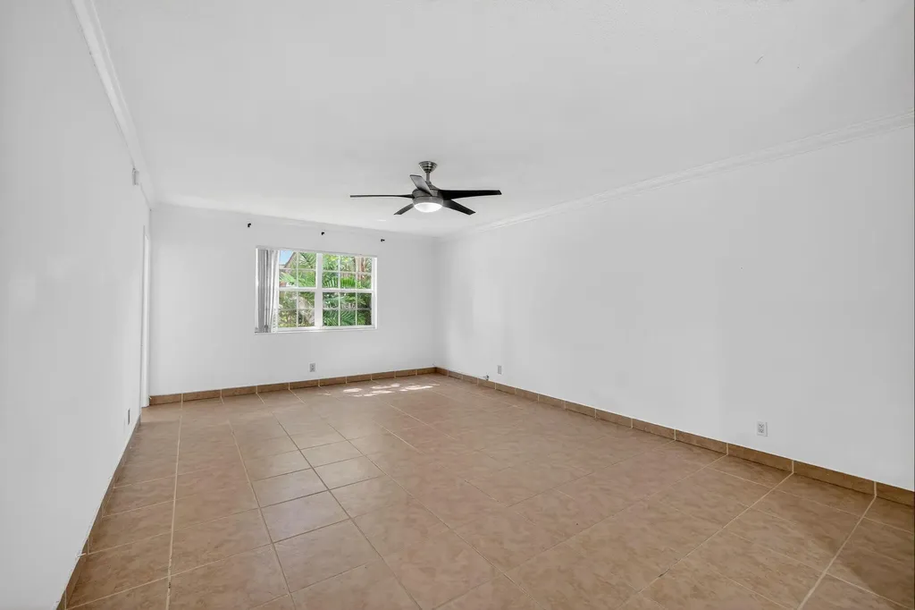 2424 SE 17th Causeway Fort Lauderdale FL 33316