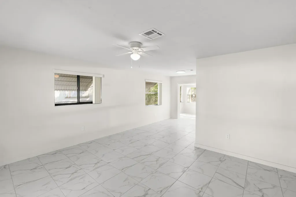 621 N 71st Avenue Hollywood FL 33024