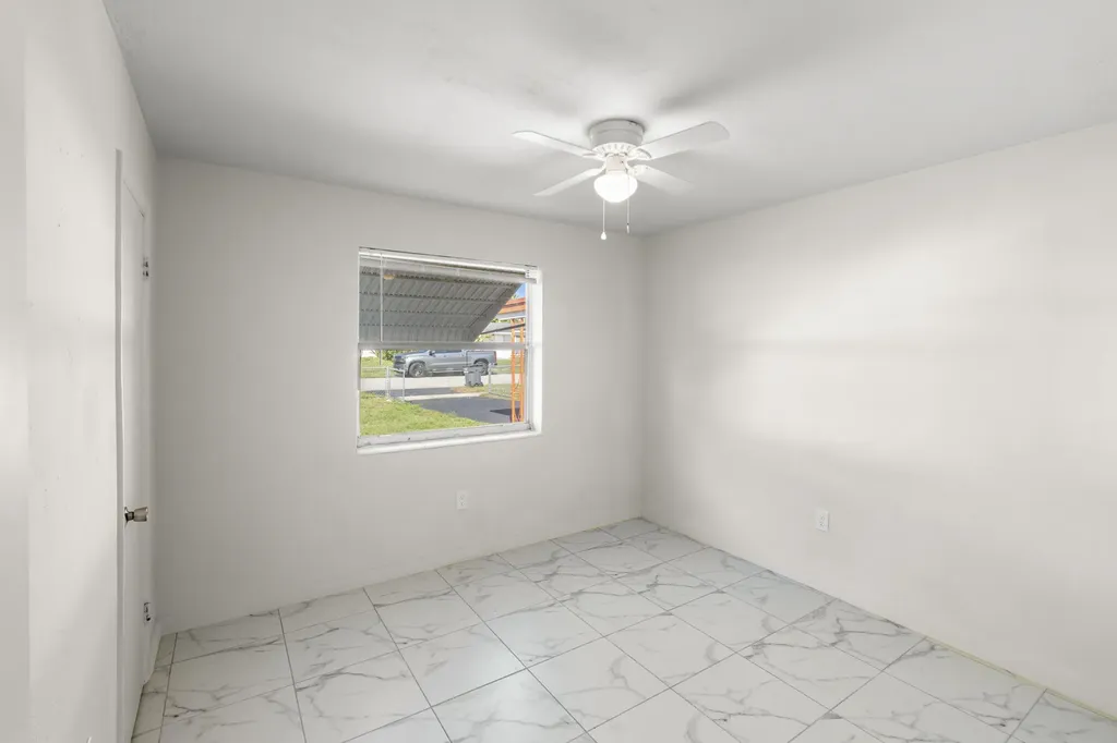621 N 71st Avenue Hollywood FL 33024