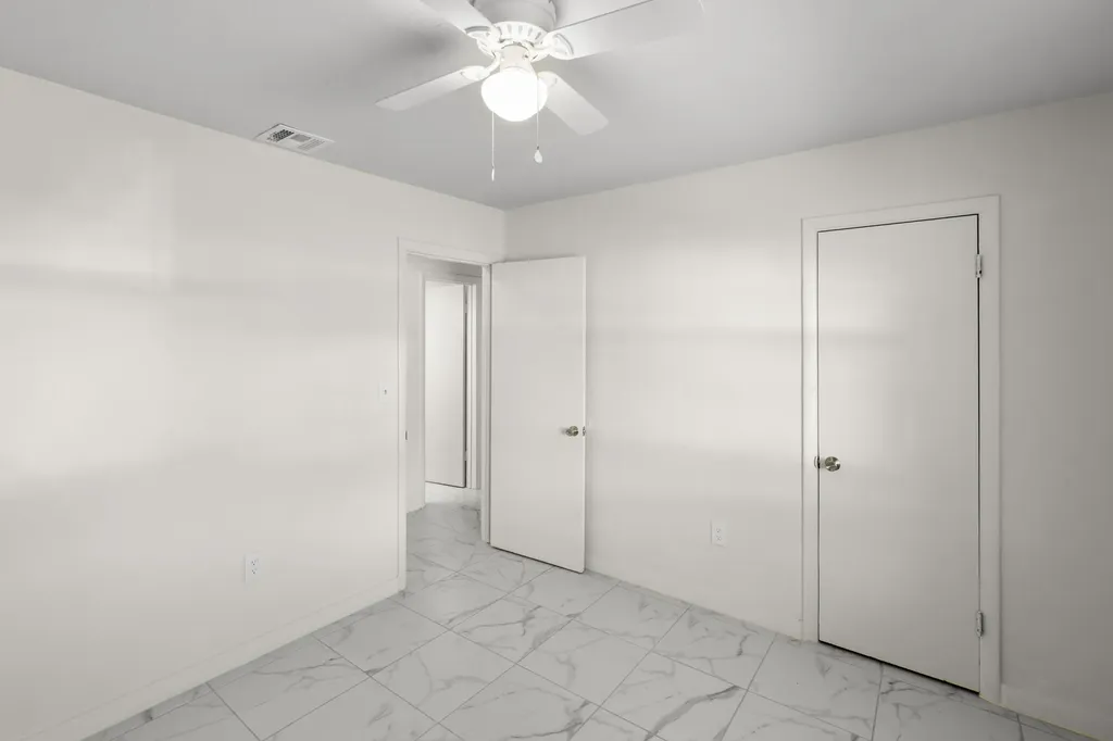 621 N 71st Avenue Hollywood FL 33024