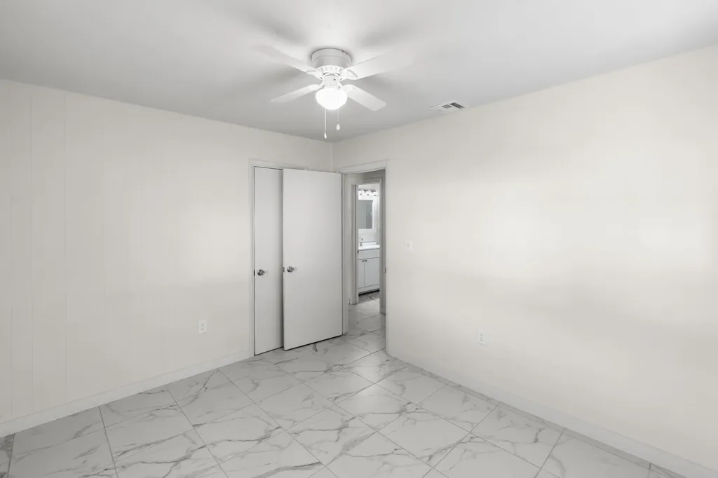 621 N 71st Avenue Hollywood FL 33024