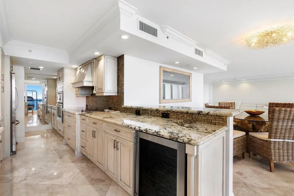 2727 S Ocean Boulevard Highland Beach FL 33487