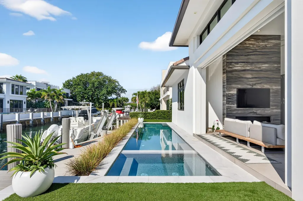 520 Golden Harbour Drive Boca Raton FL 33432