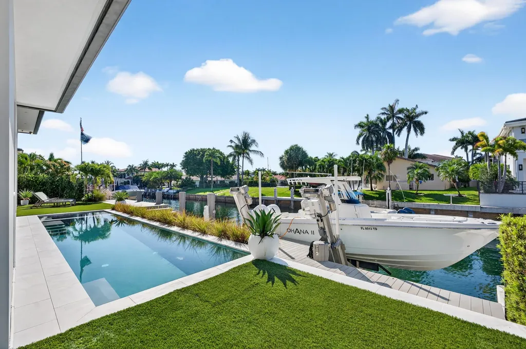 520 Golden Harbour Drive Boca Raton FL 33432