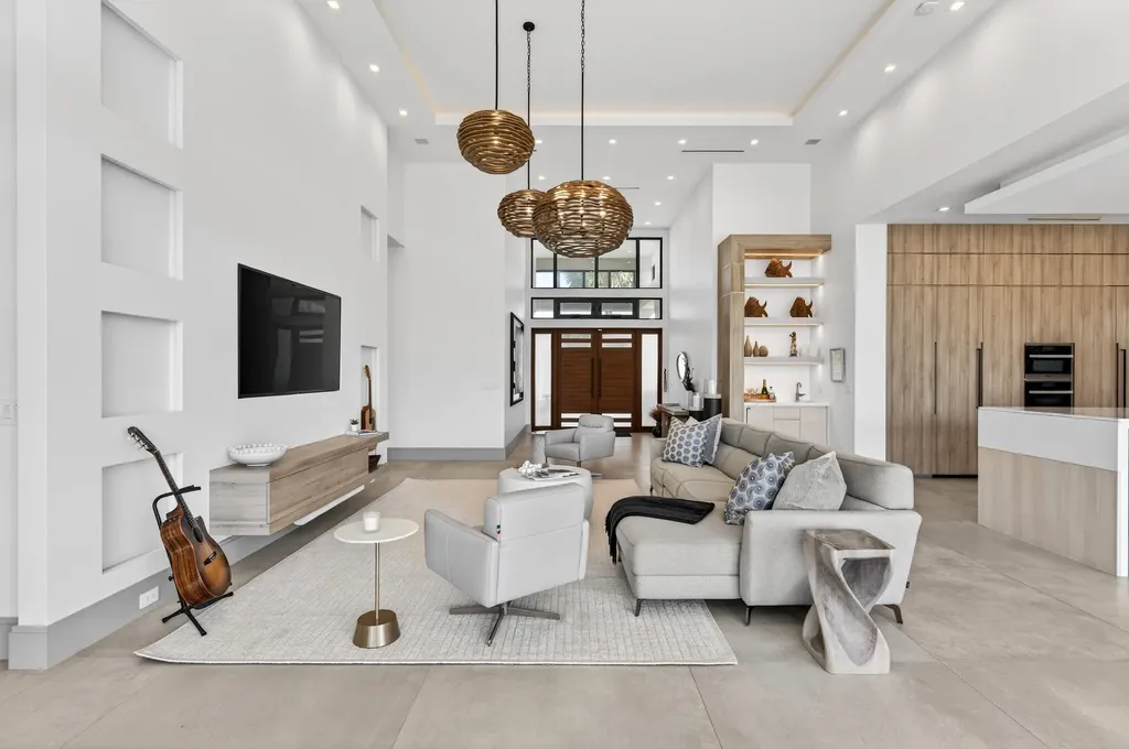 520 Golden Harbour Drive Boca Raton FL 33432