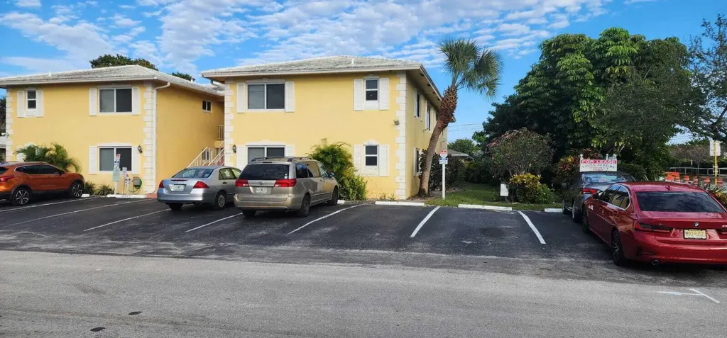 1420 SE 4th Avenue SE Pompano Beach FL 33060
