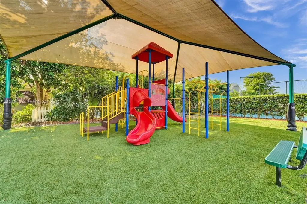 1101 SW 111th Terrace Davie FL 33324