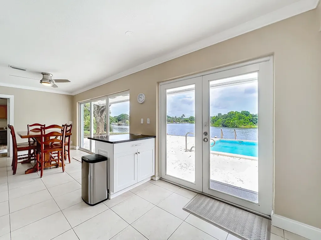 6803 Kingston Drive Lake Worth FL 33462