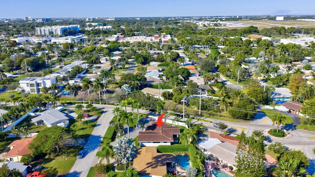2601 NE 8th Court Pompano Beach FL 33062