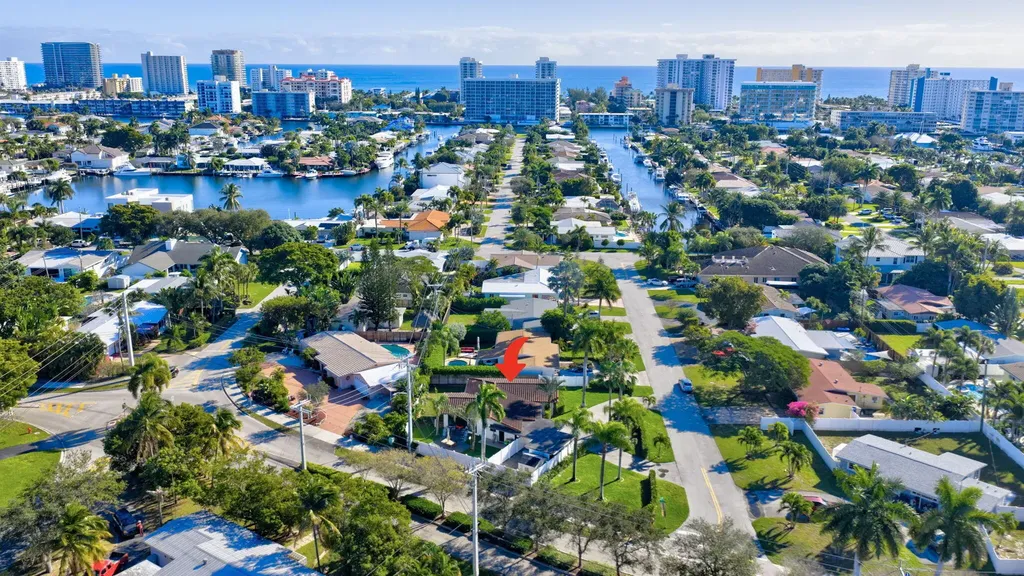 2601 NE 8th Court Pompano Beach FL 33062