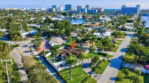 2601 NE 8th Court Pompano Beach FL 33062