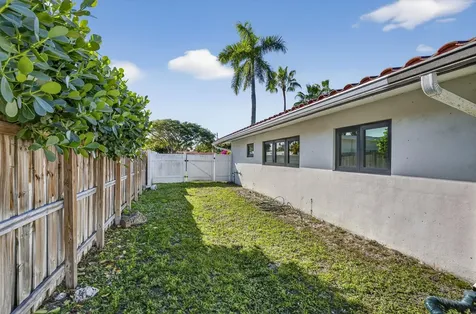2601 NE 8th Court Pompano Beach FL 33062