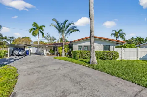 2601 NE 8th Court Pompano Beach FL 33062