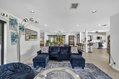 2601 NE 8th Court Pompano Beach FL 33062