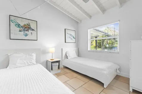 408 NW 29th Street Wilton Manors FL 33311