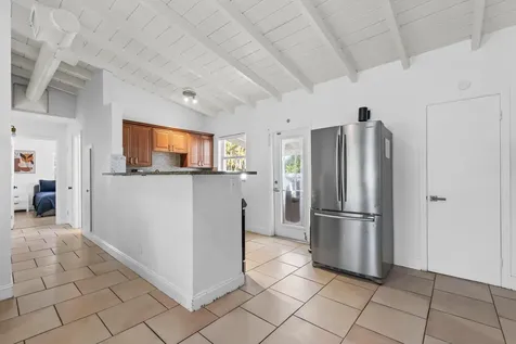 408 NW 29th Street Wilton Manors FL 33311