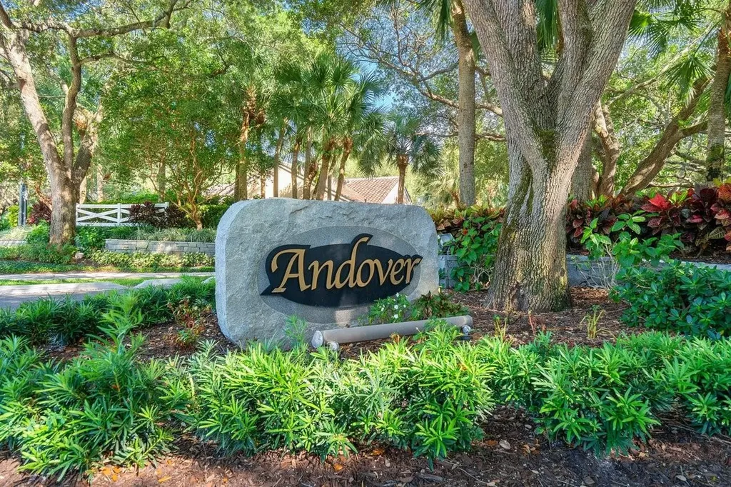 2805 Hampton Circle E Delray Beach FL 33445