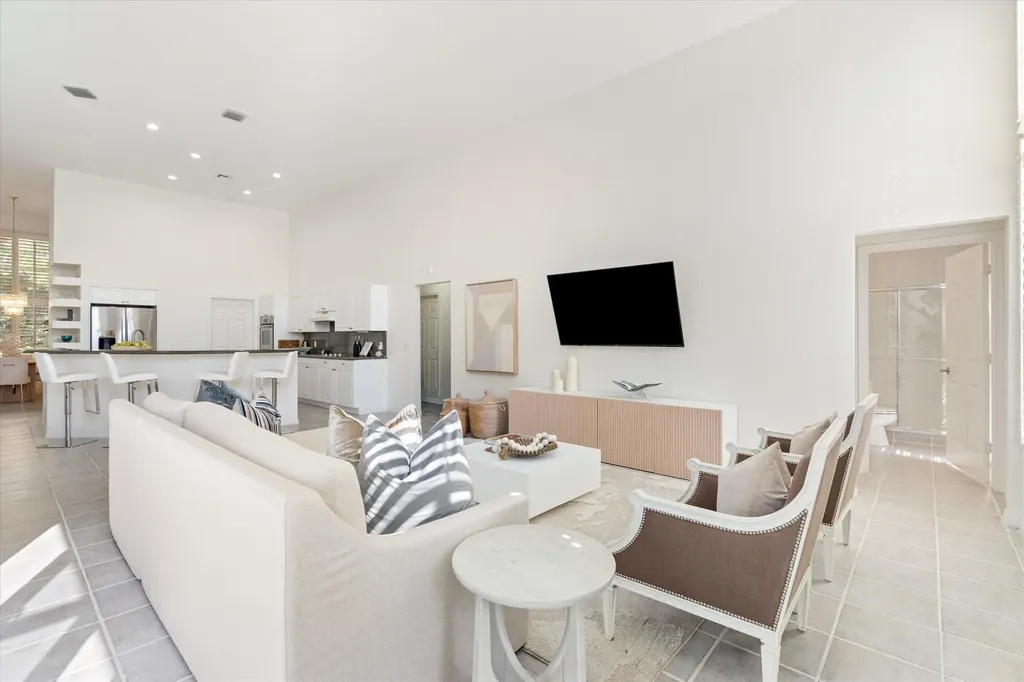 2805 Hampton Circle E Delray Beach FL 33445