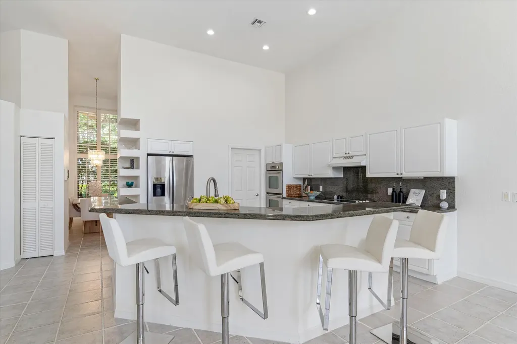 2805 Hampton Circle E Delray Beach FL 33445