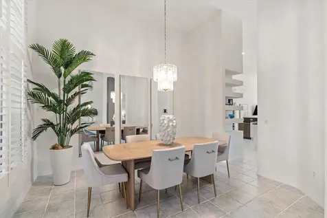 2805 Hampton Circle E Delray Beach FL 33445