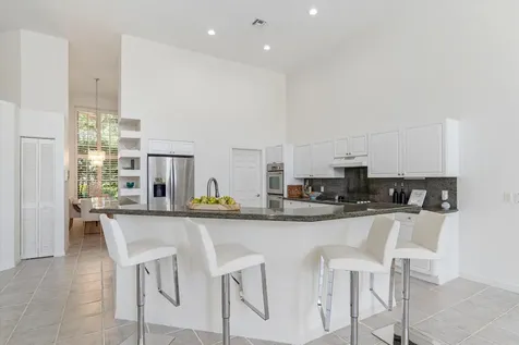 2805 Hampton Circle E Delray Beach FL 33445