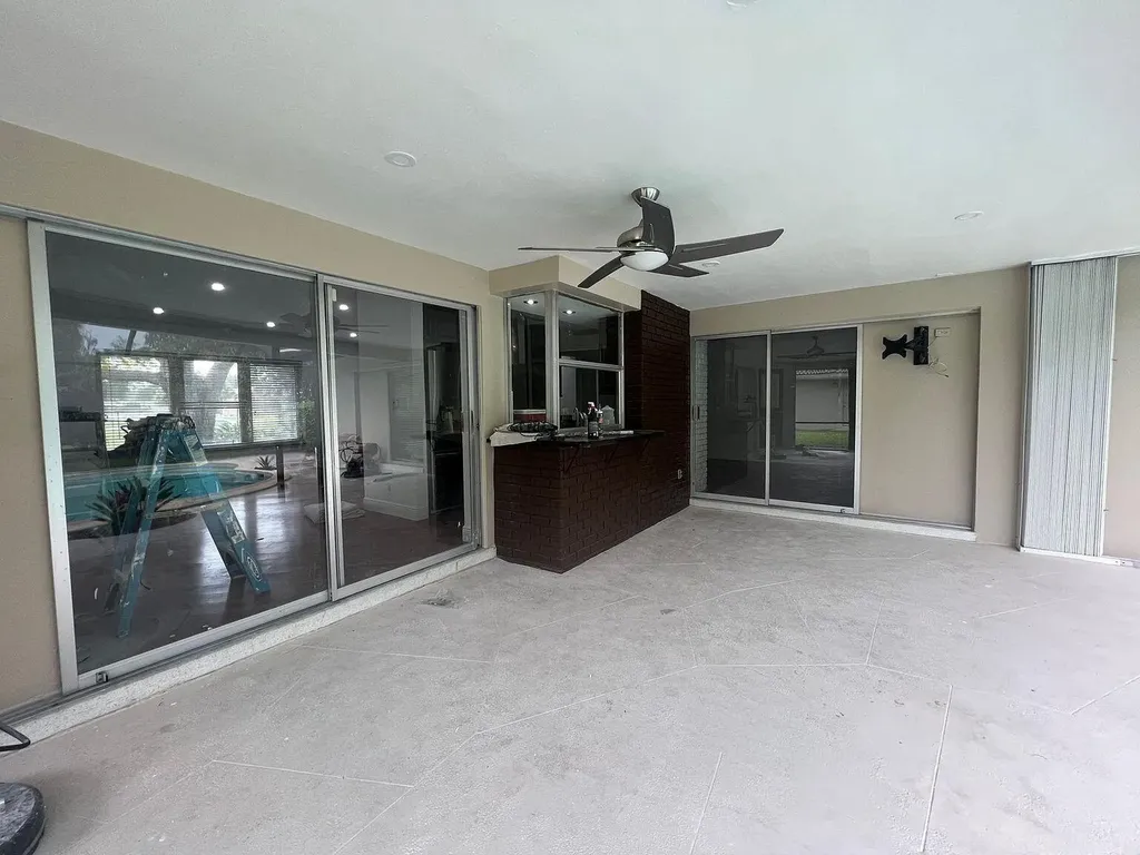 1250 SW 15th Avenue Boca Raton FL 33486