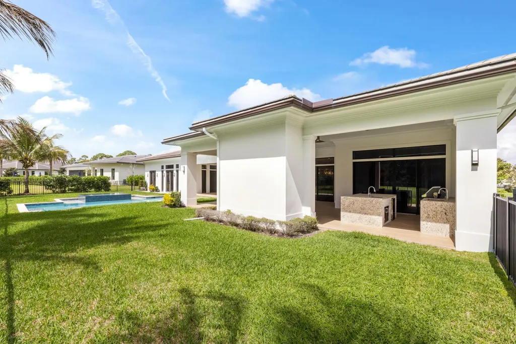 11931 Torreyanna Circle Palm Beach Gardens FL 33412