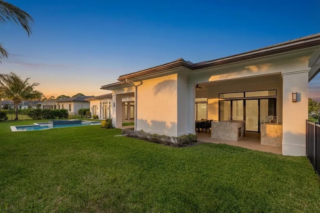 11931 Torreyanna Circle Palm Beach Gardens FL 33412