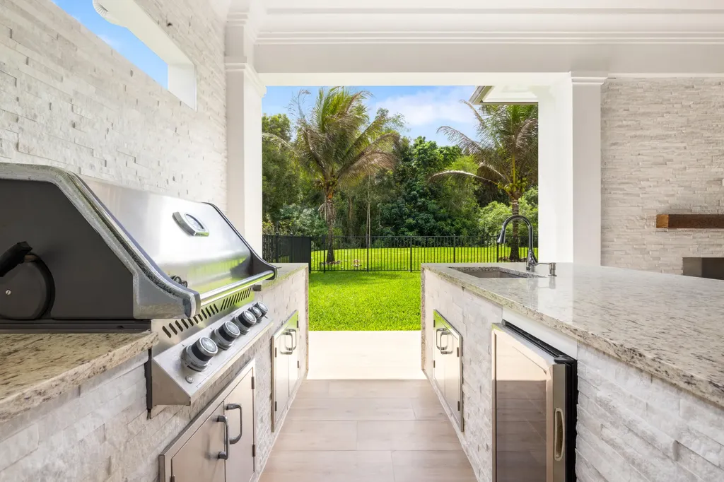 11931 Torreyanna Circle Palm Beach Gardens FL 33412