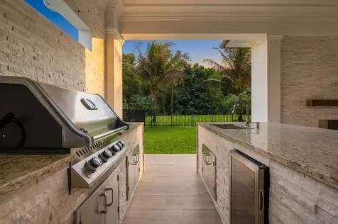 11931 Torreyanna Circle Palm Beach Gardens FL 33412