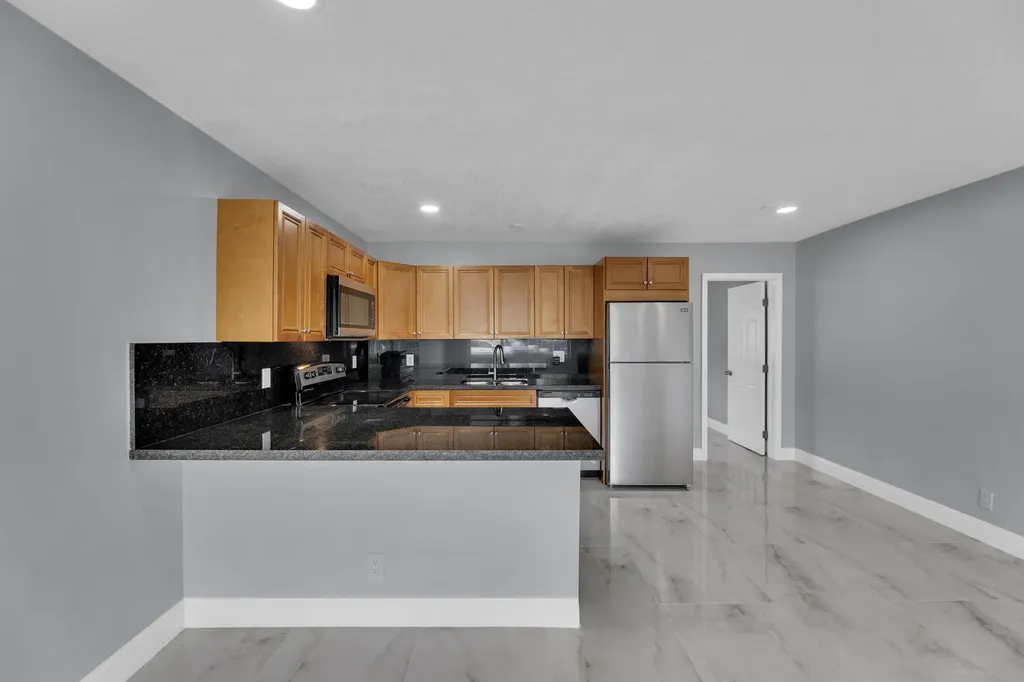 800-802 SW 6th Court Pompano Beach FL 33060
