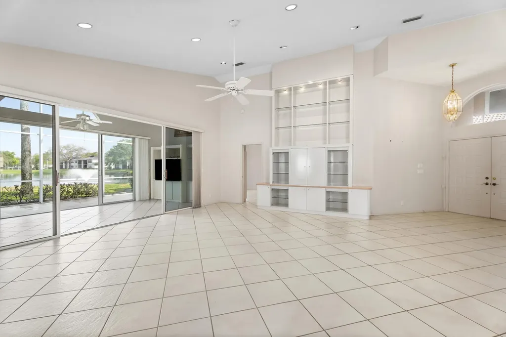 6938 Briarlake Circle West Palm Beach FL 33418