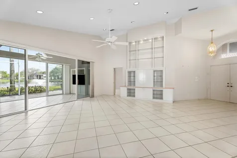 6938 Briarlake Circle West Palm Beach FL 33418