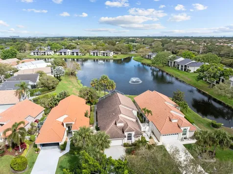 6938 Briarlake Circle West Palm Beach FL 33418