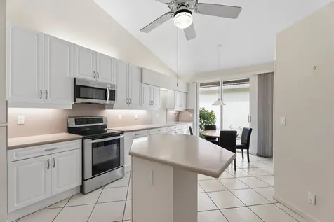 6938 Briarlake Circle West Palm Beach FL 33418