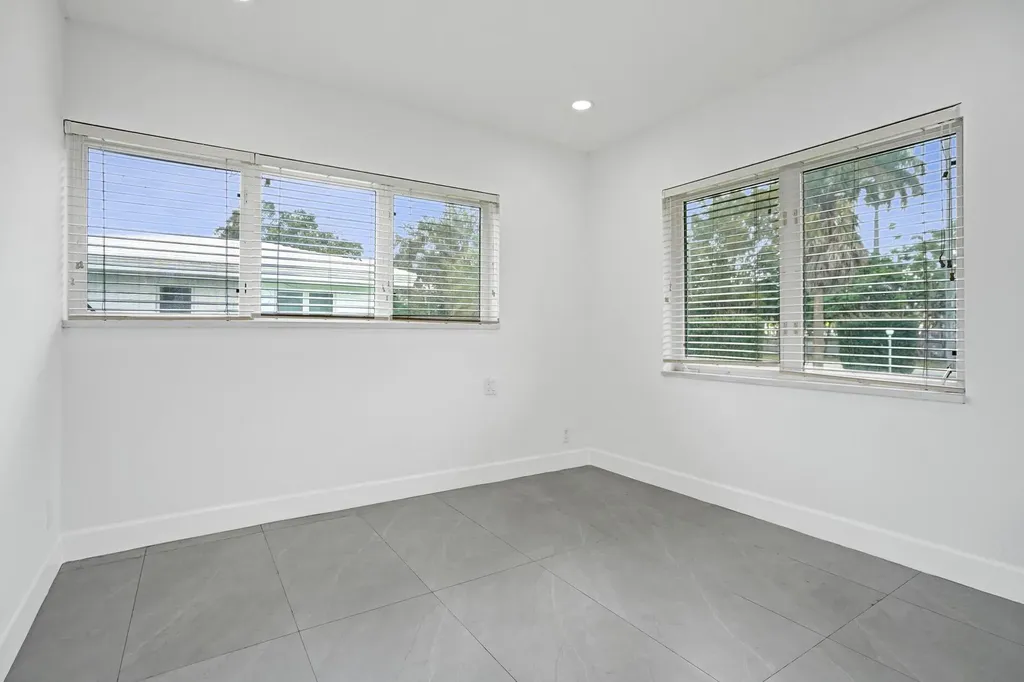 6700 E Tropical Way Plantation FL 33317
