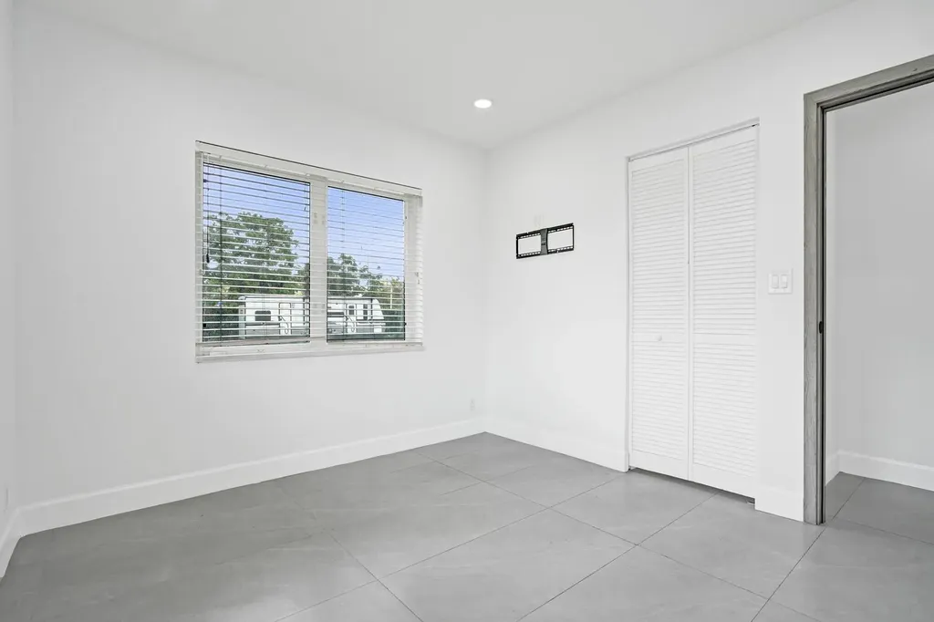 6700 E Tropical Way Plantation FL 33317