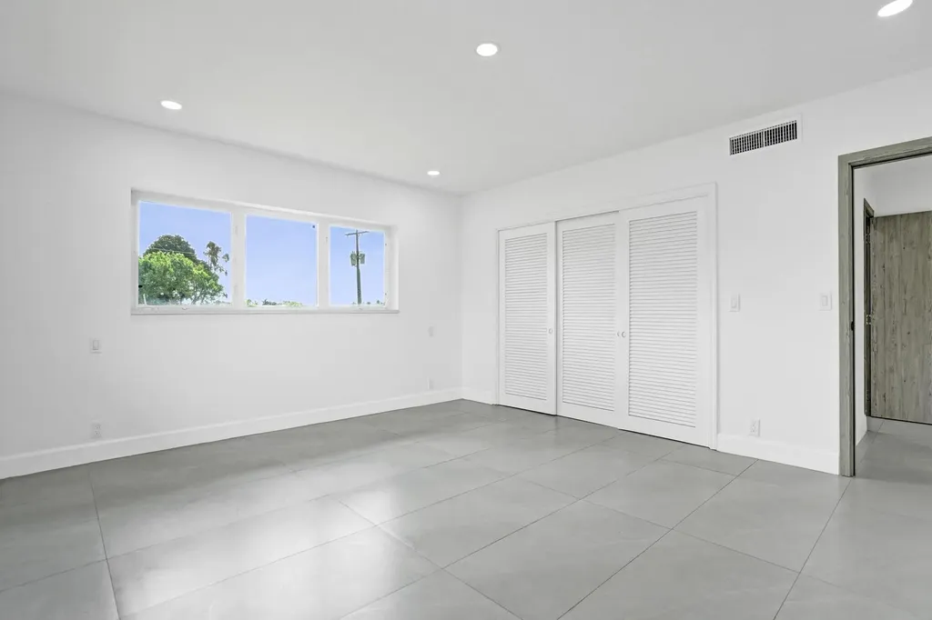 6700 E Tropical Way Plantation FL 33317
