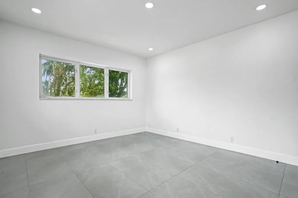 6700 E Tropical Way Plantation FL 33317