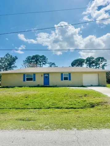 314 SE Evergreen Terrace Port St Lucie FL 34983