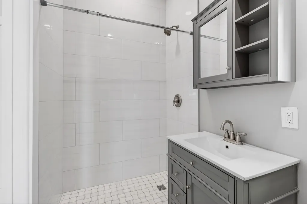 216 S C Lake Worth Beach FL 33460