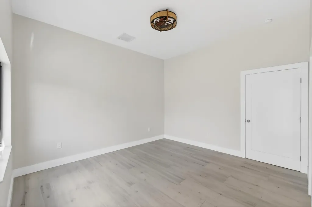 216 S C Lake Worth Beach FL 33460