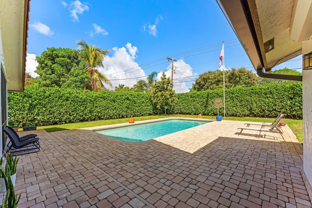 3897 Sherwood Boulevard Delray Beach FL 33445