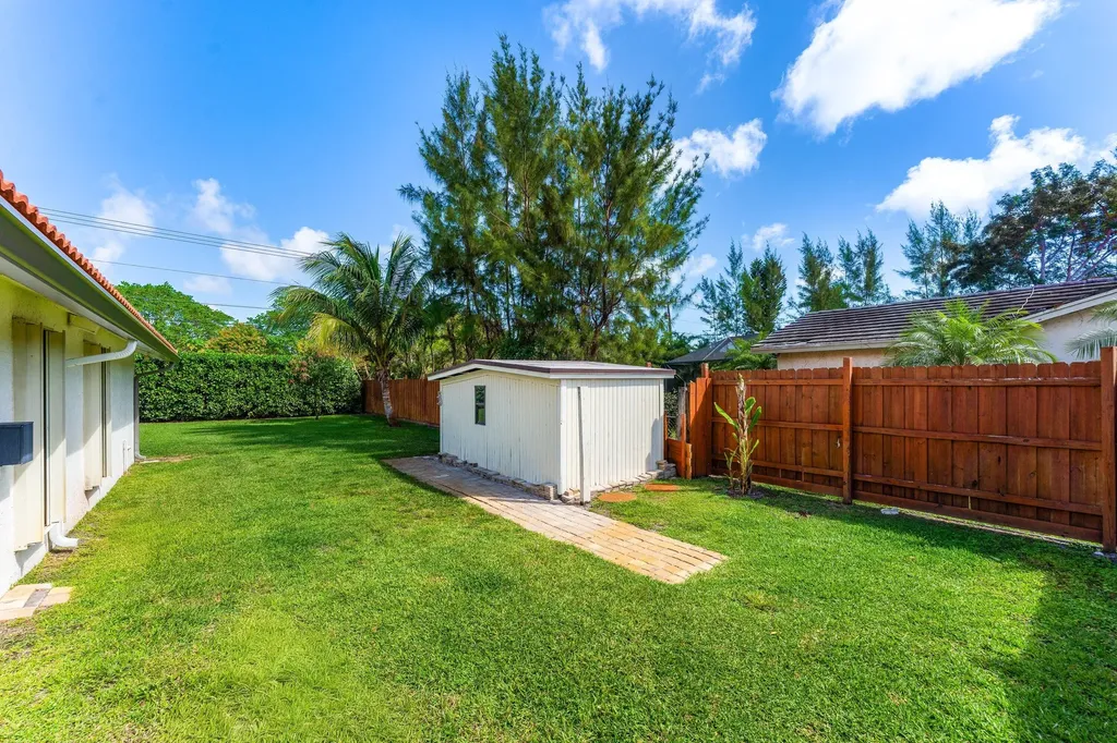 3897 Sherwood Boulevard Delray Beach FL 33445