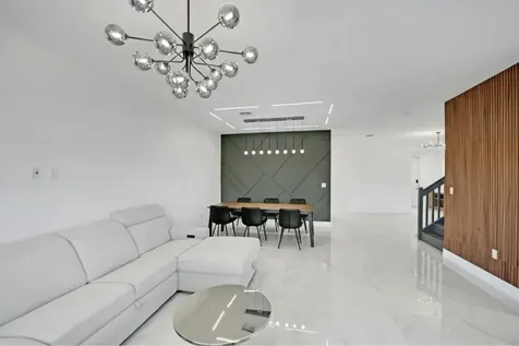 671 NE 191st Terrace Miami FL 33179