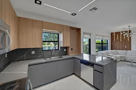 671 NE 191st Terrace Miami FL 33179